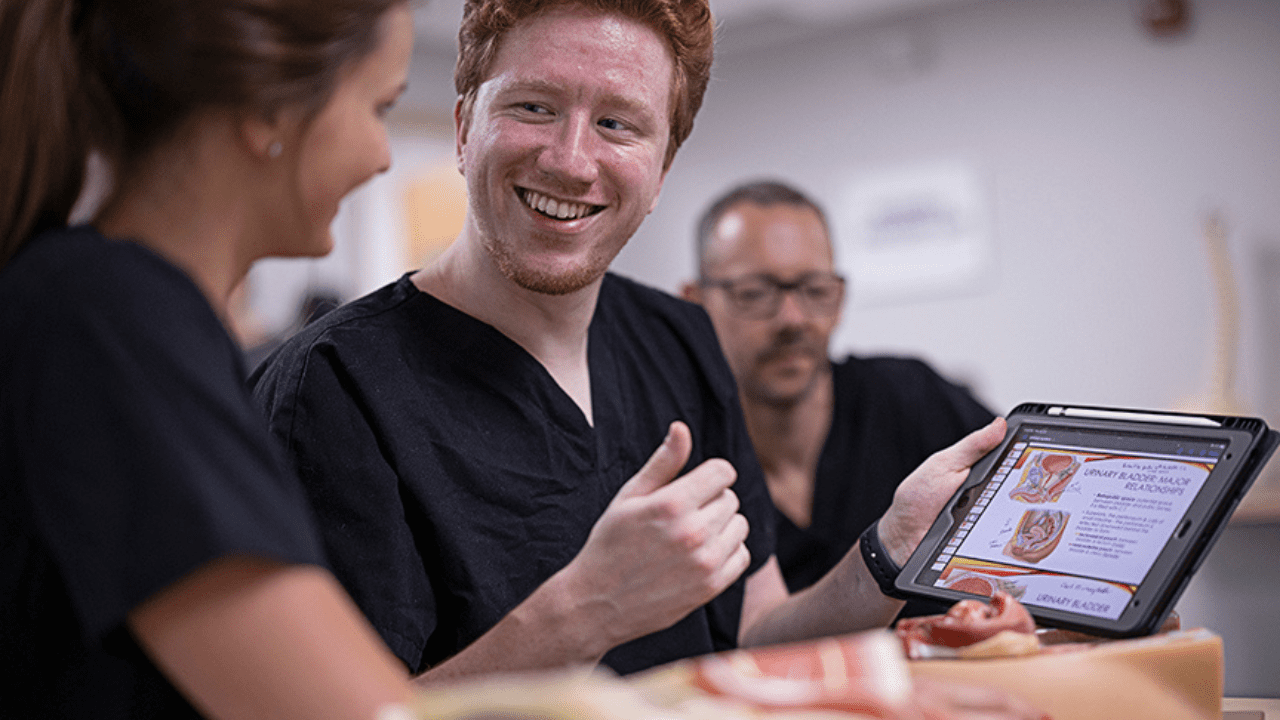 Alum Feature: Chiropractic Practice Right Out of School