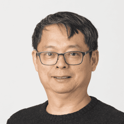 Yongping Jiang Bio Iamge 2