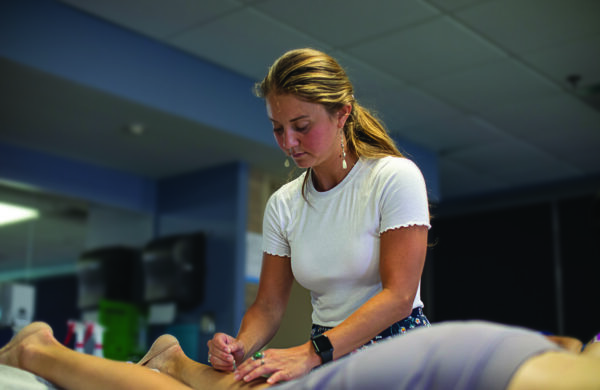 How to Become an Acupuncturist