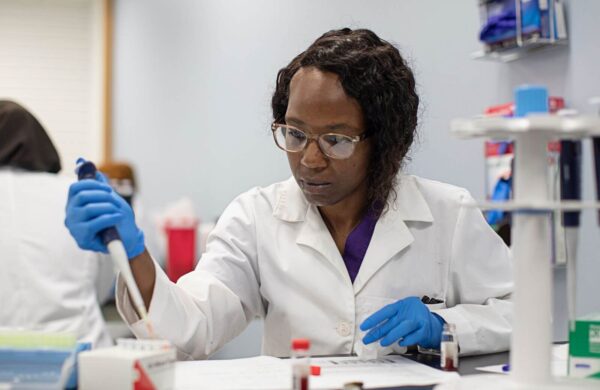How to become a medical laboratory scientist