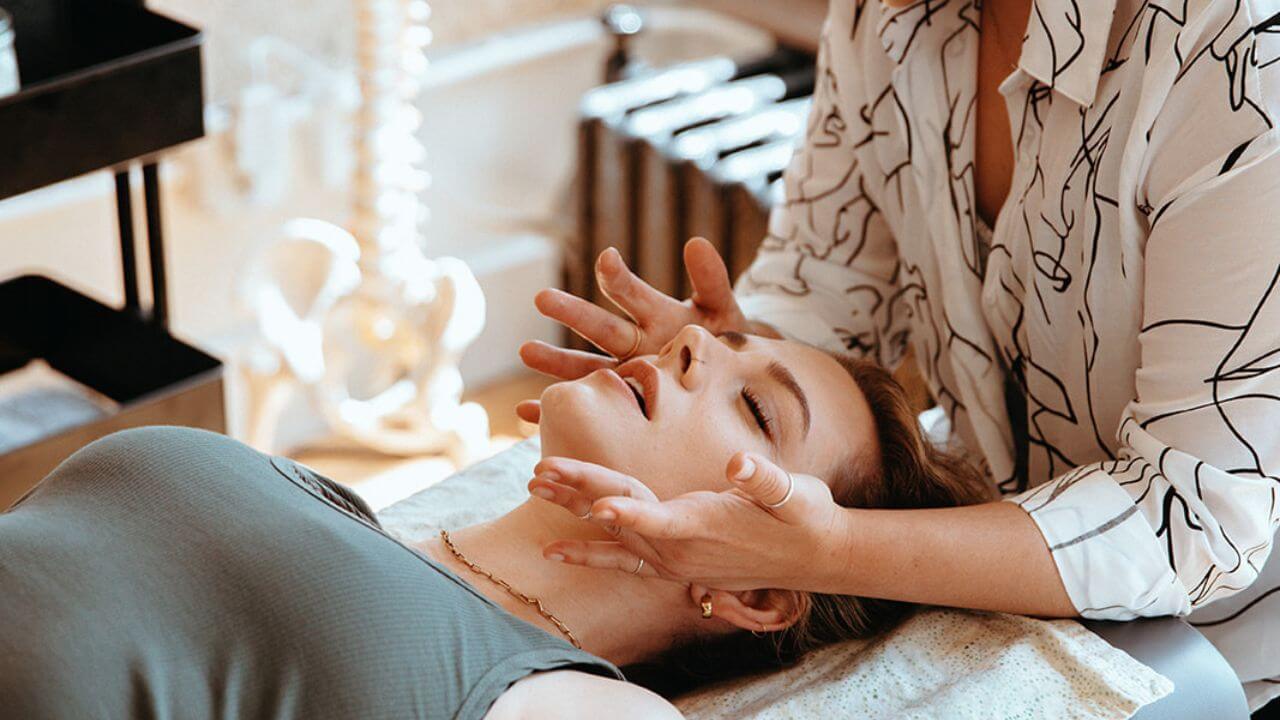 Alum Feature: Chiropractic Practice Right Out of School
